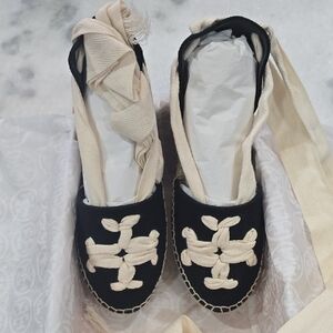 Tory Burch Woven Double T Espadrille - Size 7.5